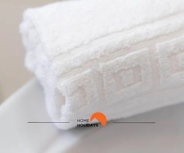 #132 Velamar 414 By Holidays *