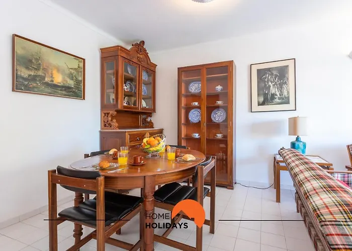 #132 Velamar 414 By Holidays *