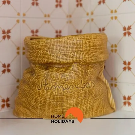 #132 Velamar 414 By Holidays