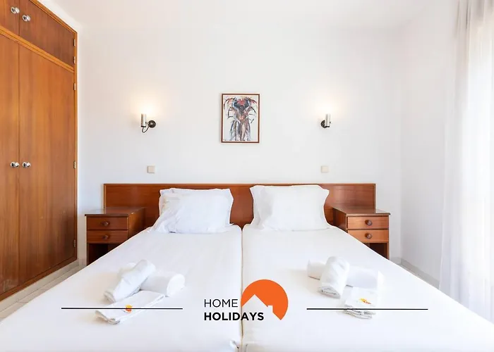 #132 Velamar 414 By Holidays Appartement *
